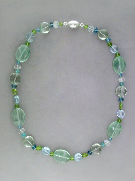 MULTICOLOR, MULTI-SHAPE CHUNKY GEMSTONE NECKLACE WITH OVAL FLUORITE CENTER