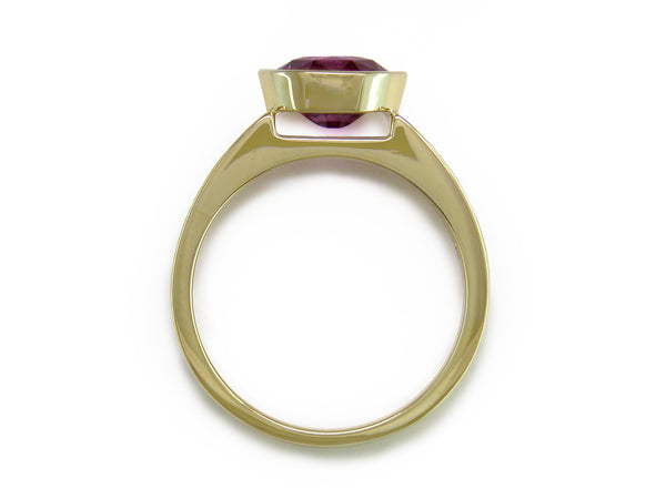 PINK SAPPHIRE & PRINCESS CUT DIAMOND RING