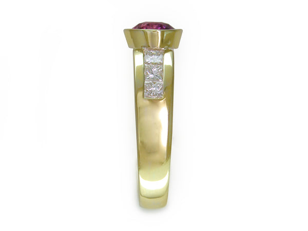 PINK SAPPHIRE & PRINCESS CUT DIAMOND RING