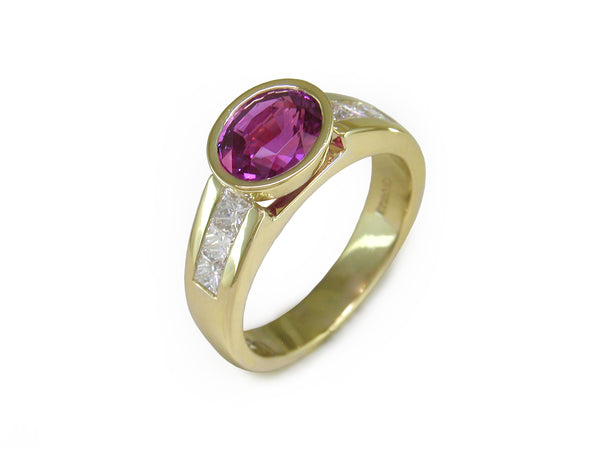 PINK SAPPHIRE & PRINCESS CUT DIAMOND RING