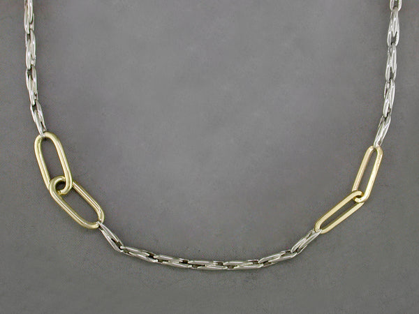 ANTIQUE WHITE & YELLOW GOLD CHAIN NECKLACE