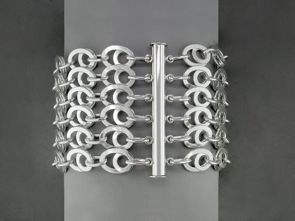 6-STRAND SILVER OVAL LOOP CHAIN BRACELET